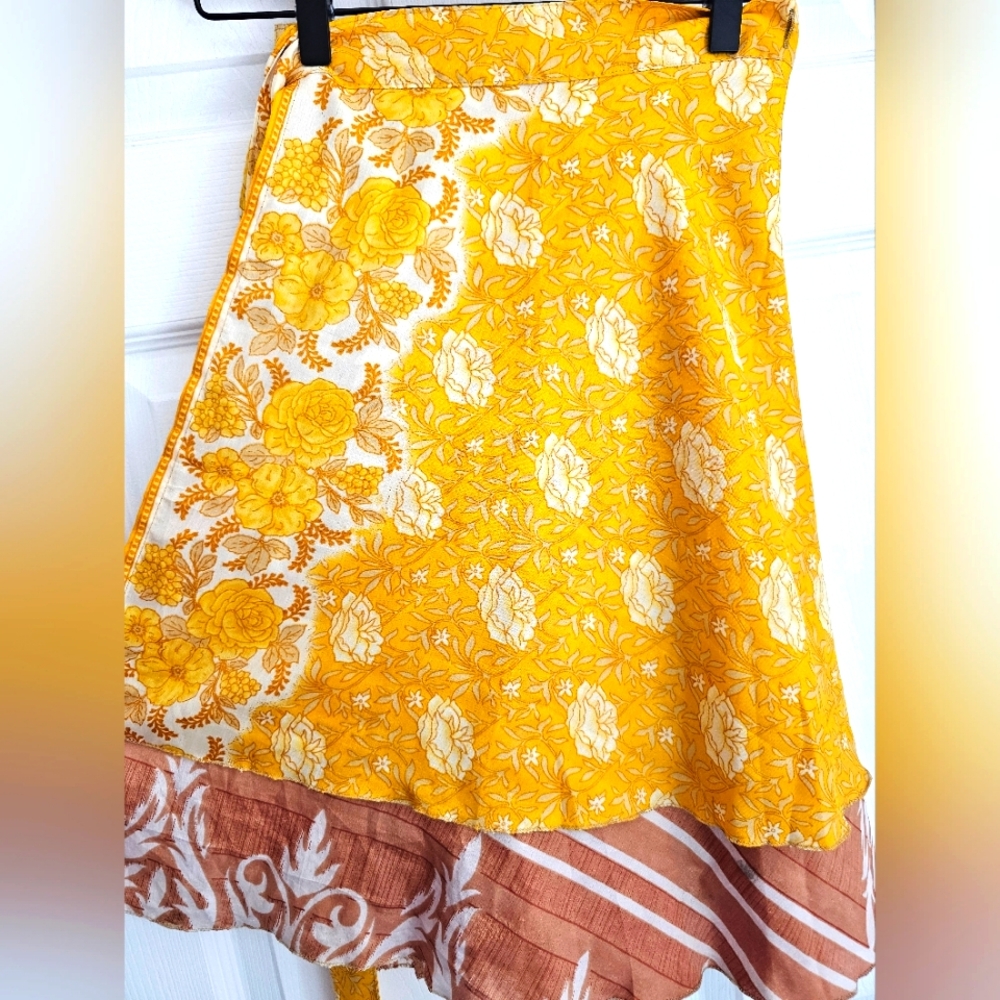 Sari Wrap Skirt, Regular MINI, one size fits most. Yellow, tan & white